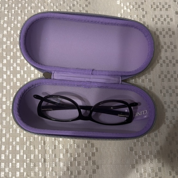 Clinique cosmetics case - Picture 6 of 8